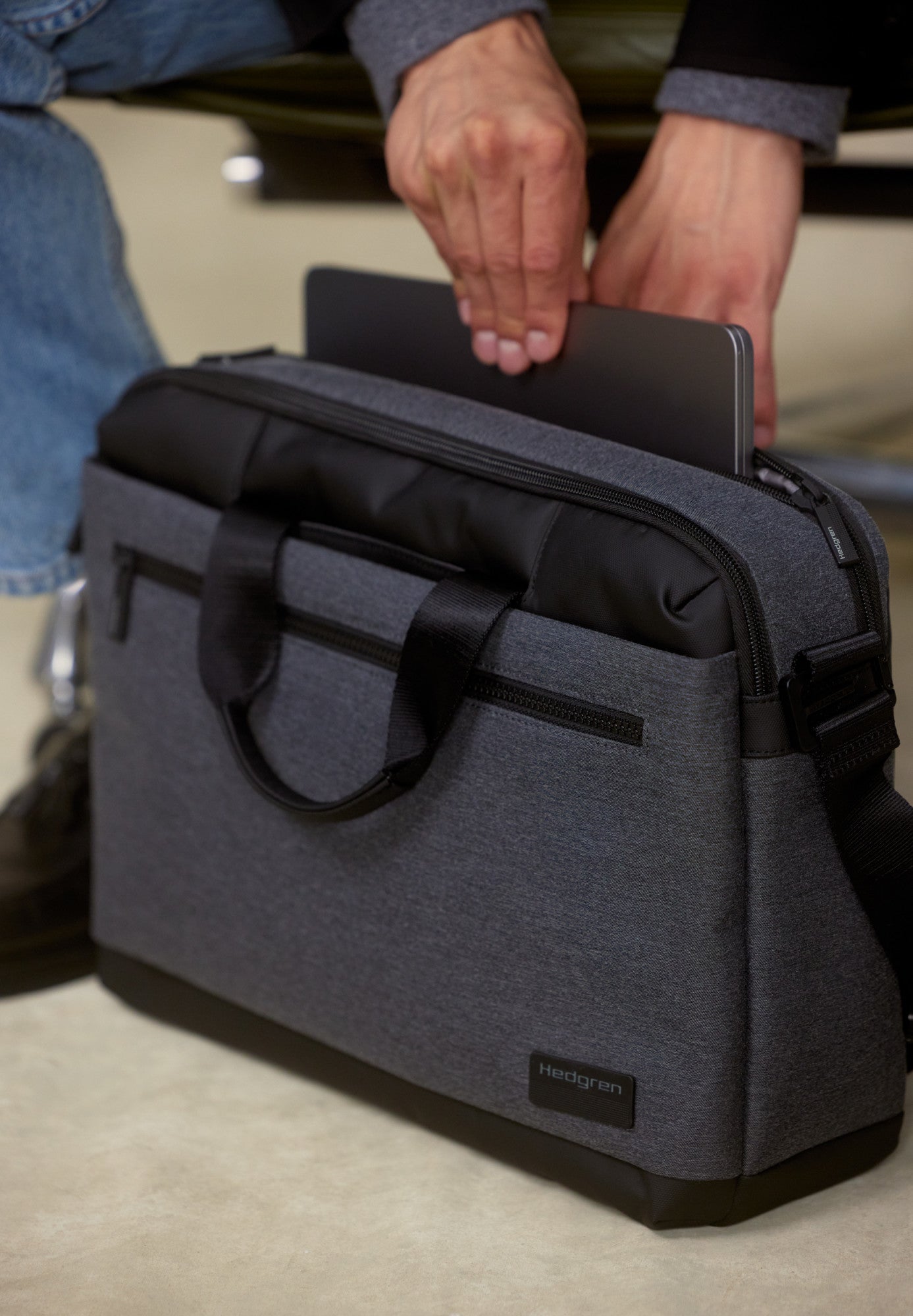 Men's Display Backpack Briefcase Black|Next Collection|Hedgren