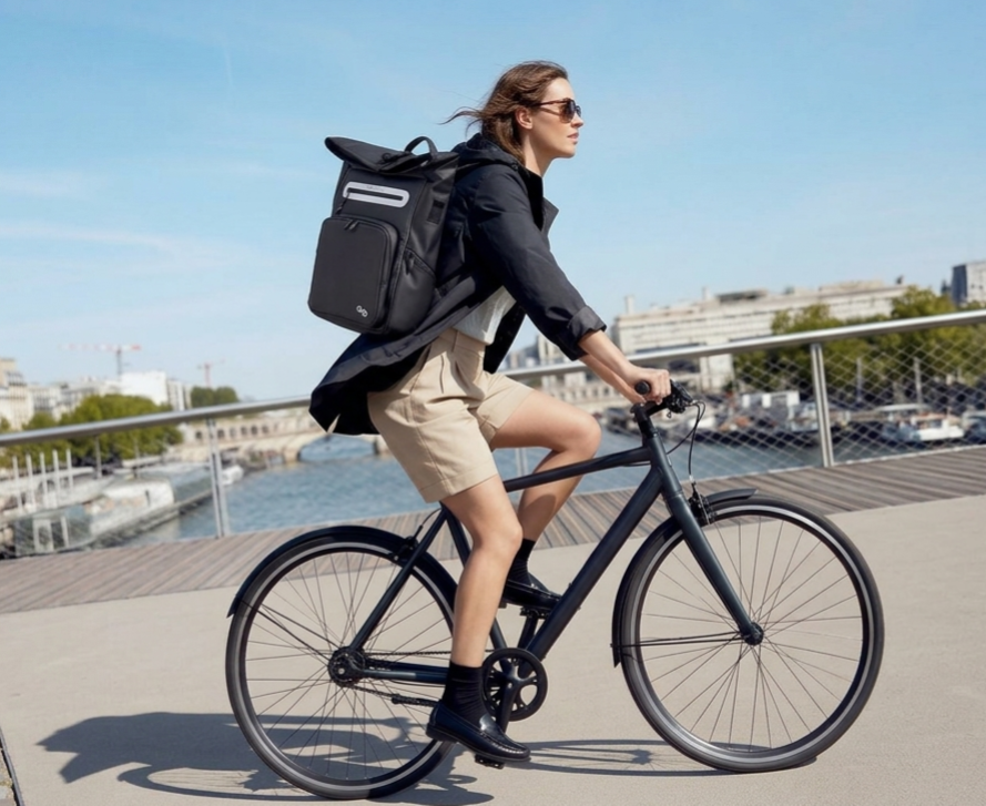 HUB | Rucksack mit Rollverschluss L 15,6"-17" + RFID