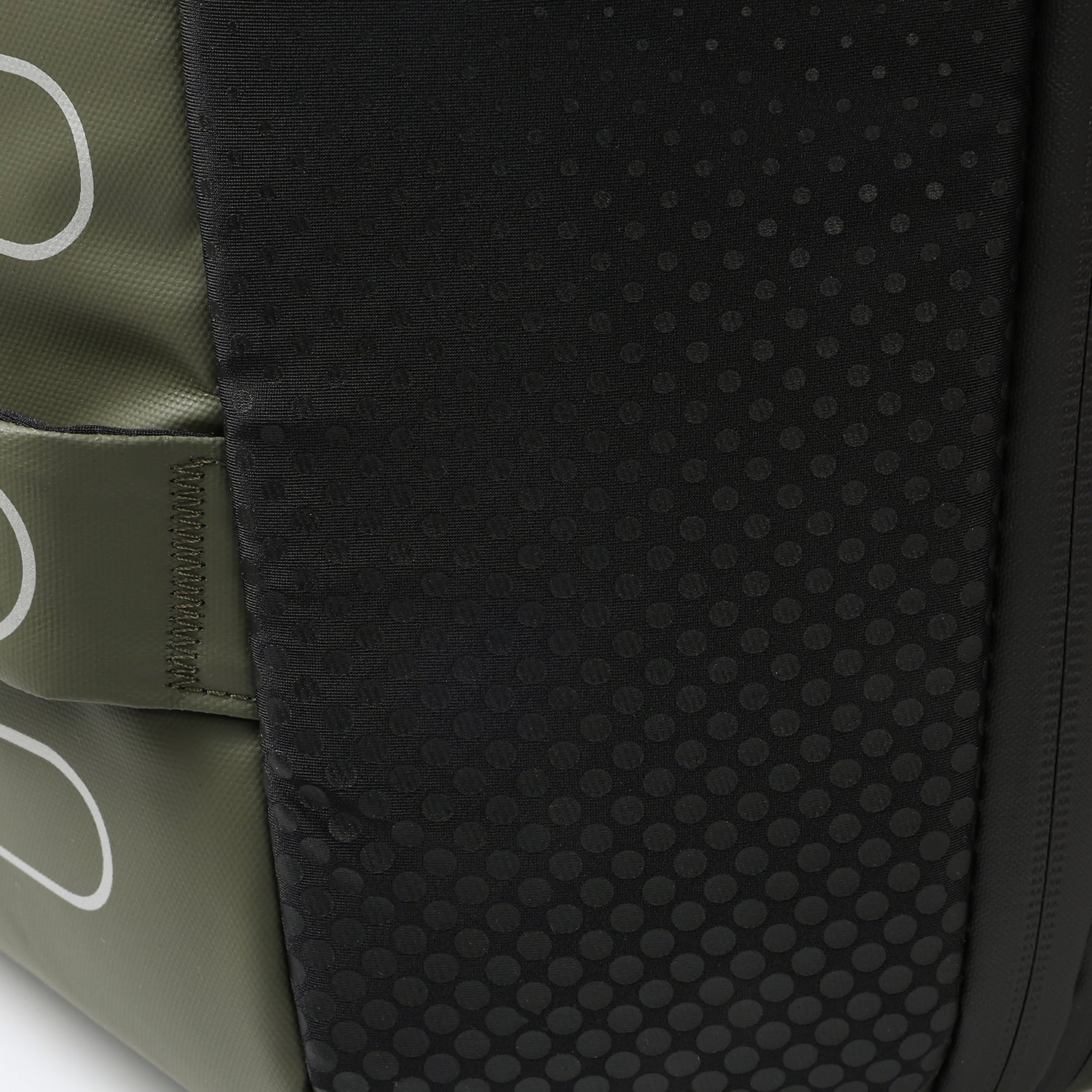 HANDLE L | Rugzak L met 2 compartimenten 15,6" + RFID