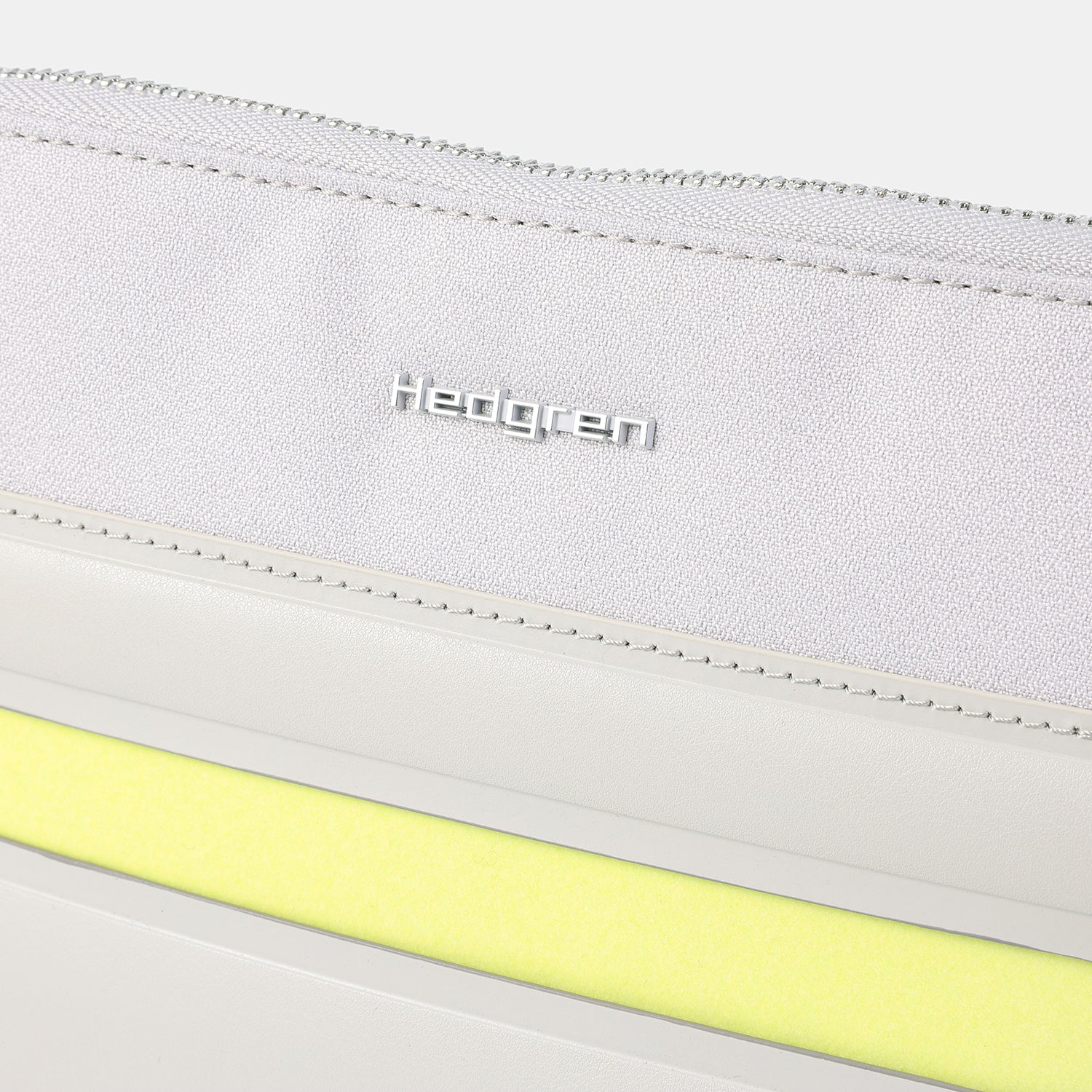 BONBON L | Halbmond-Umhängetasche L + RFID