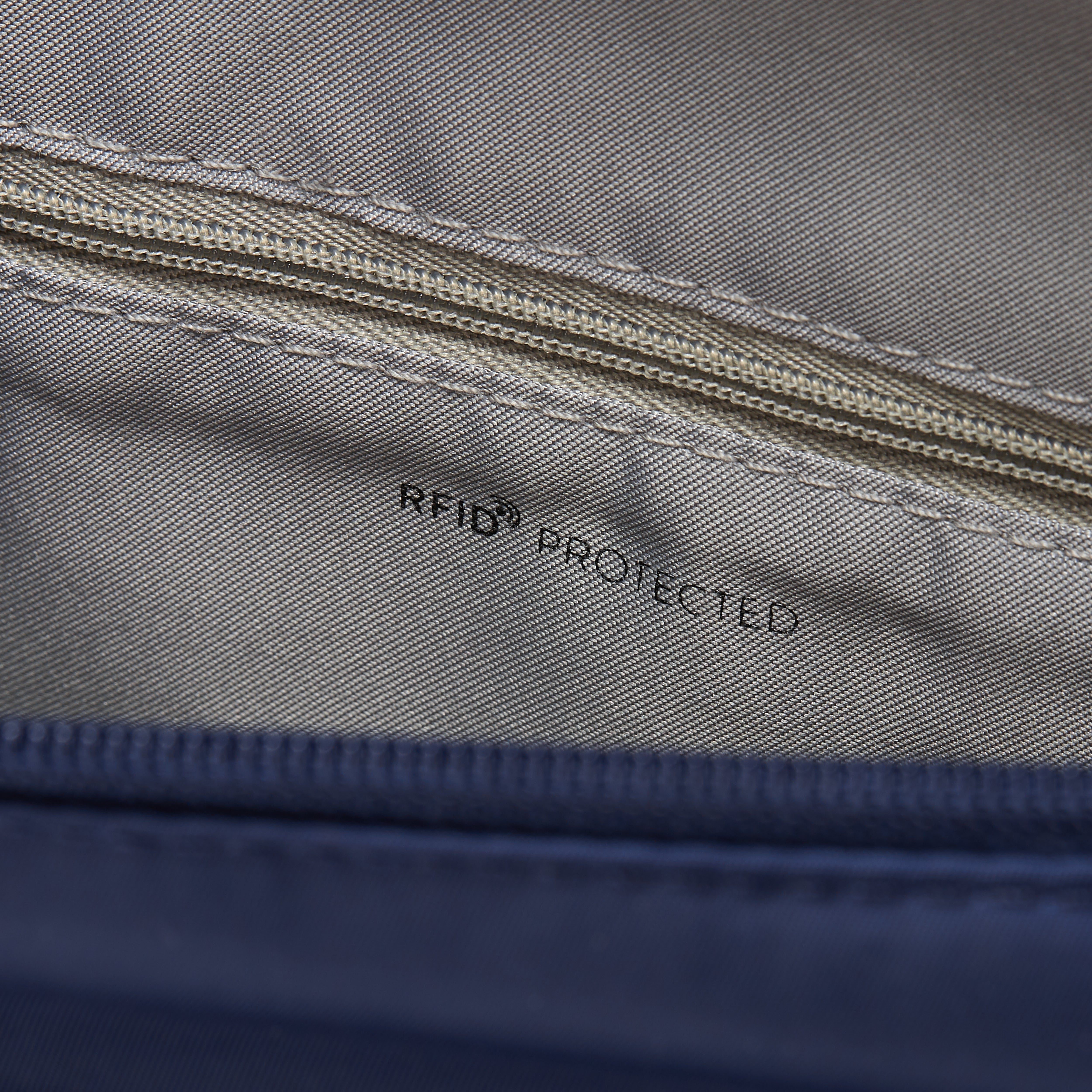Hedgren EYE M Medium Shoulder Bag RFID