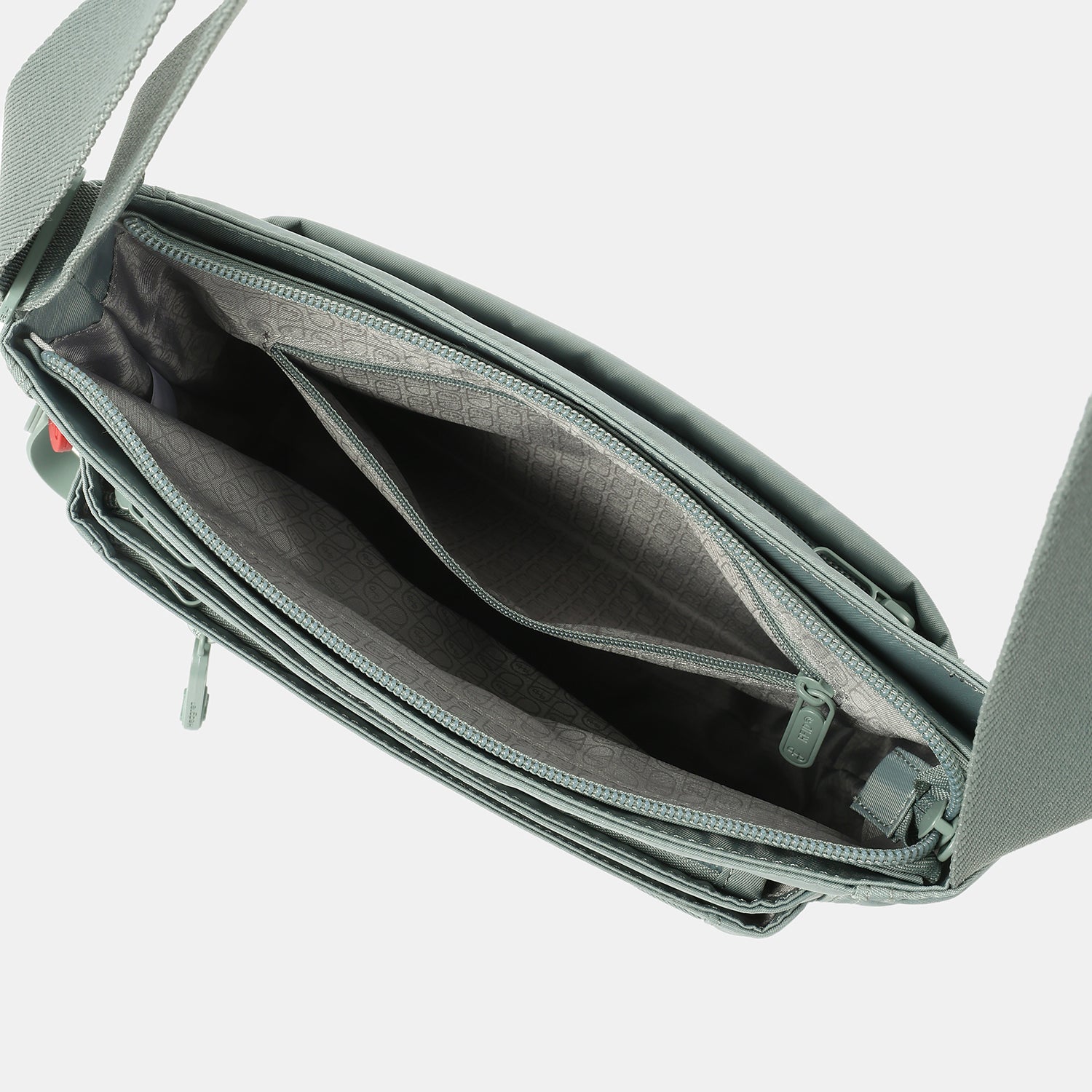 ORVA | Crossbody + RFID | 100% Recycled RPET