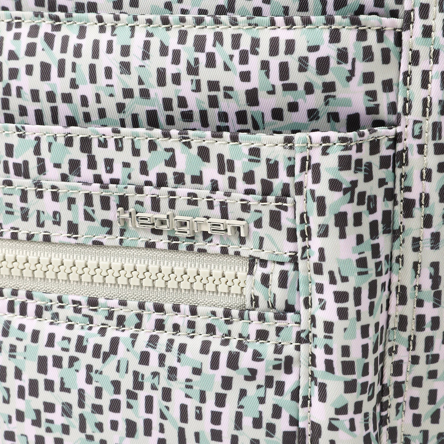 ORVA | Umhängetasche + RFID | 100 % recyceltes RPET