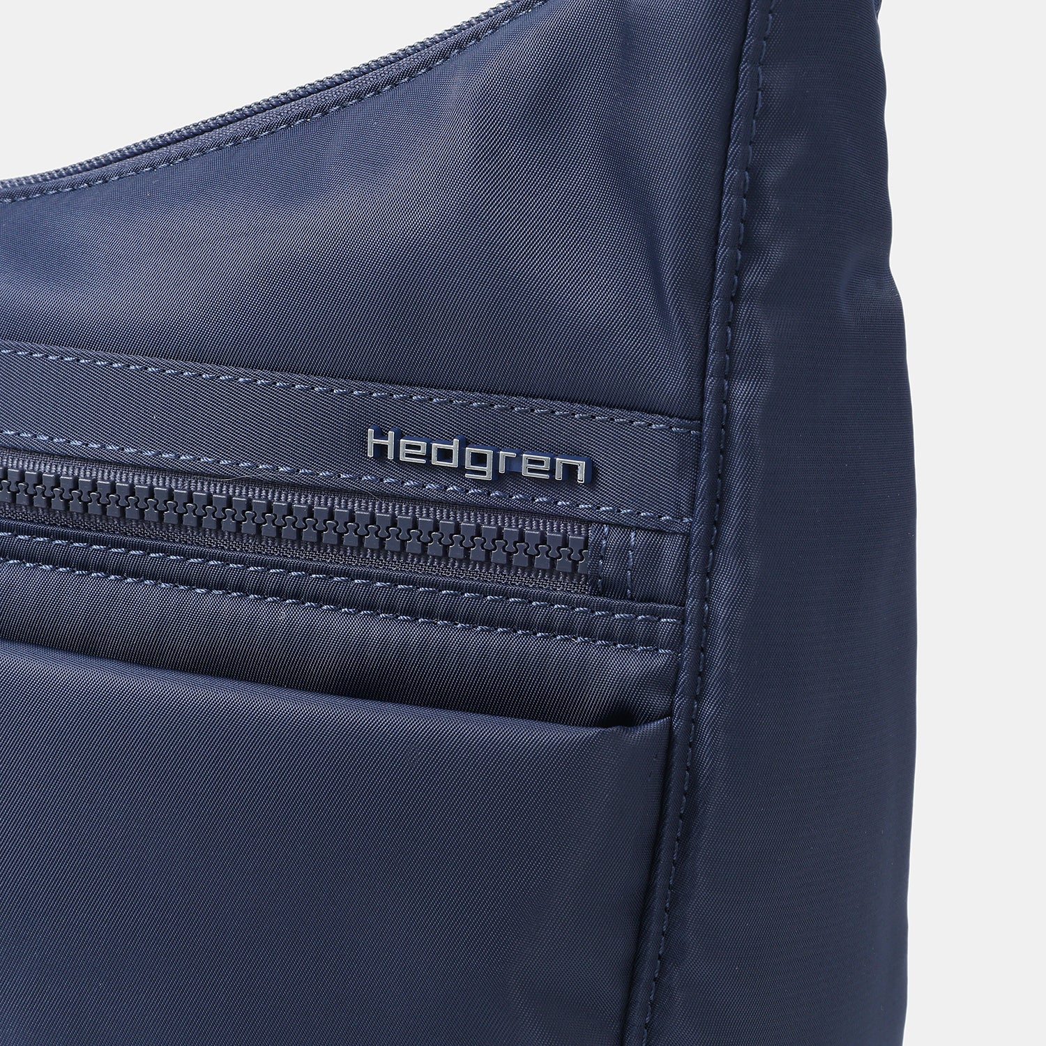 ALEX | Large Crossbody A4 + RFID | 100% Recycled RPET