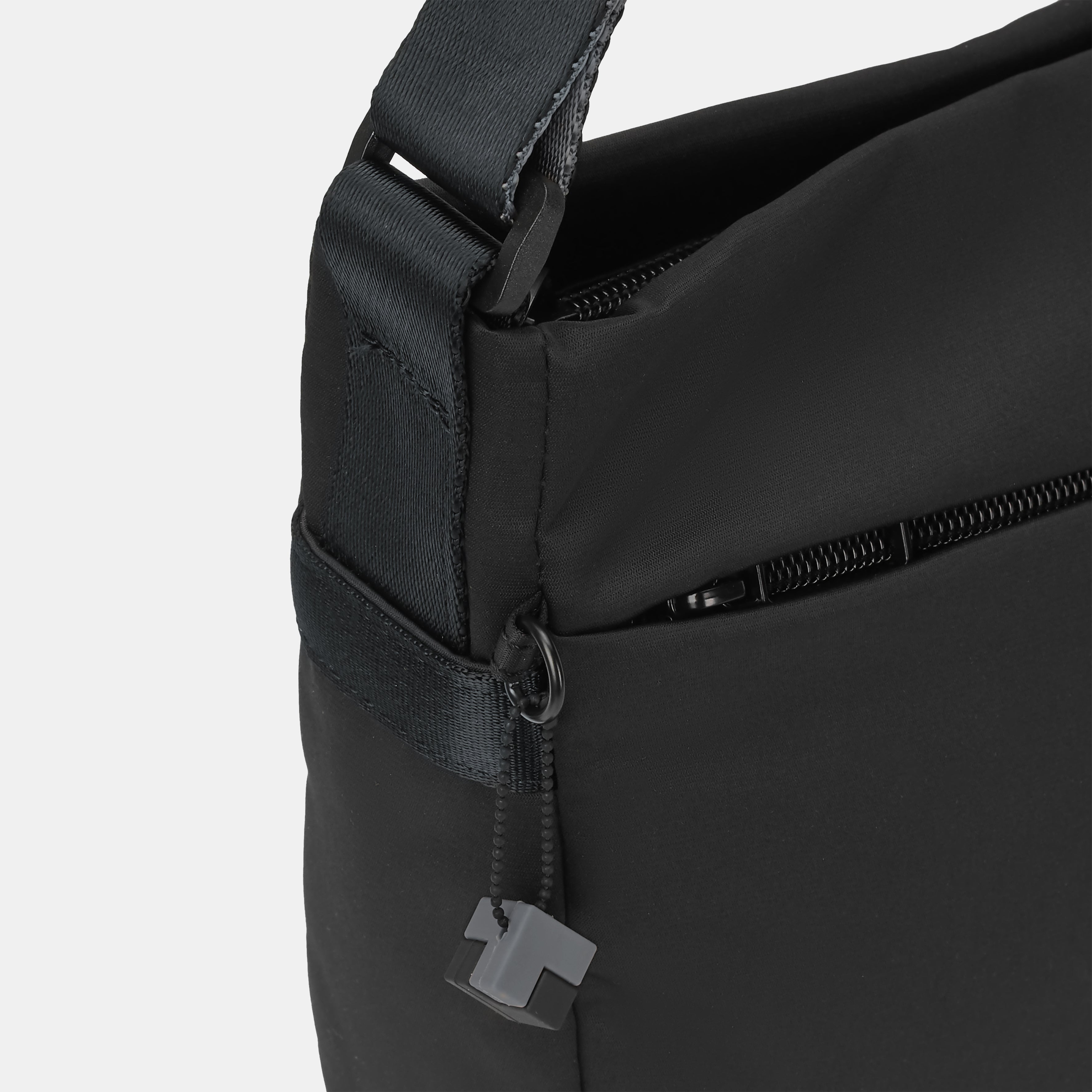 GRAVITY | Crossbody M