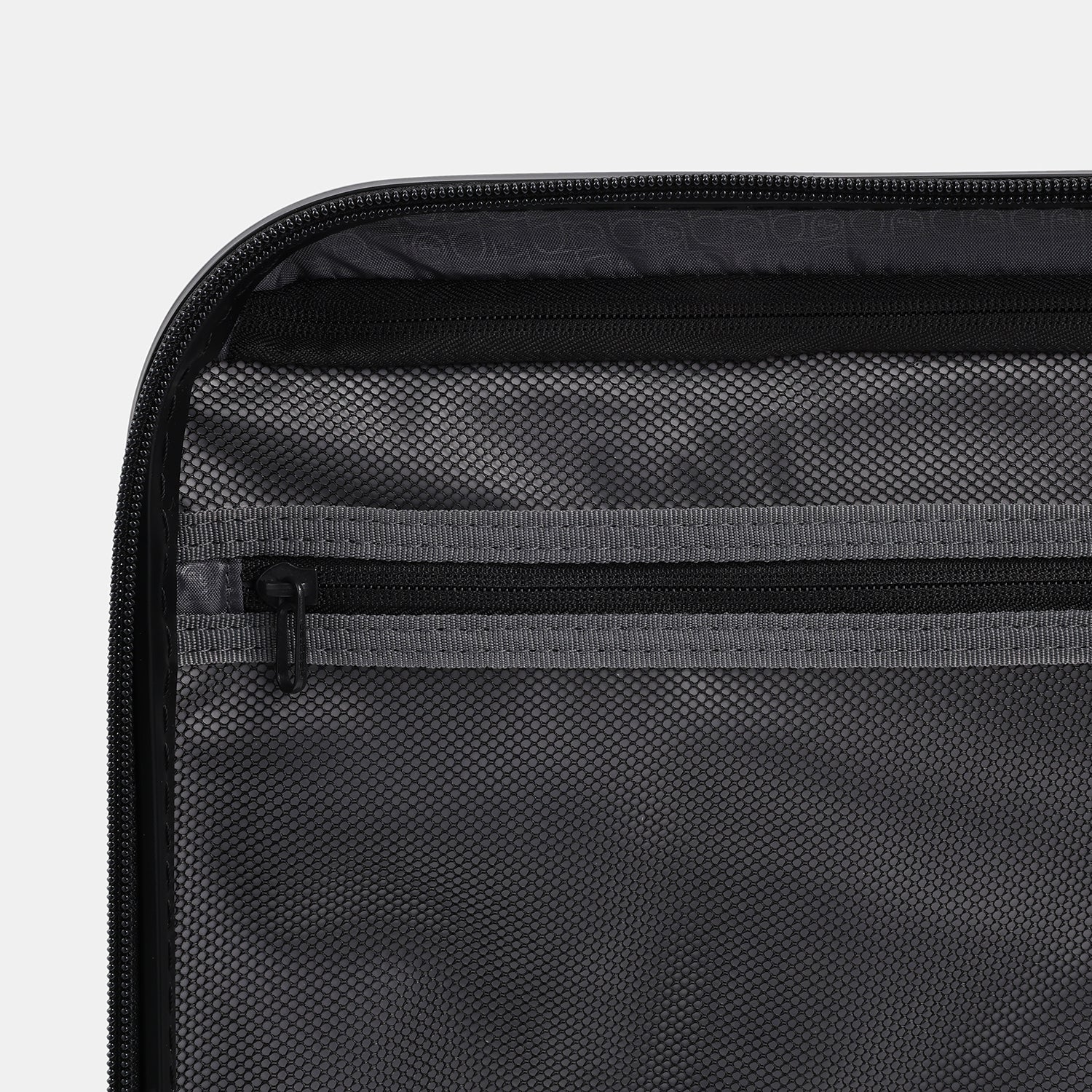 YUNO M EXP | Spinner 65 cm (middelgrote check-in koffer) + TSA