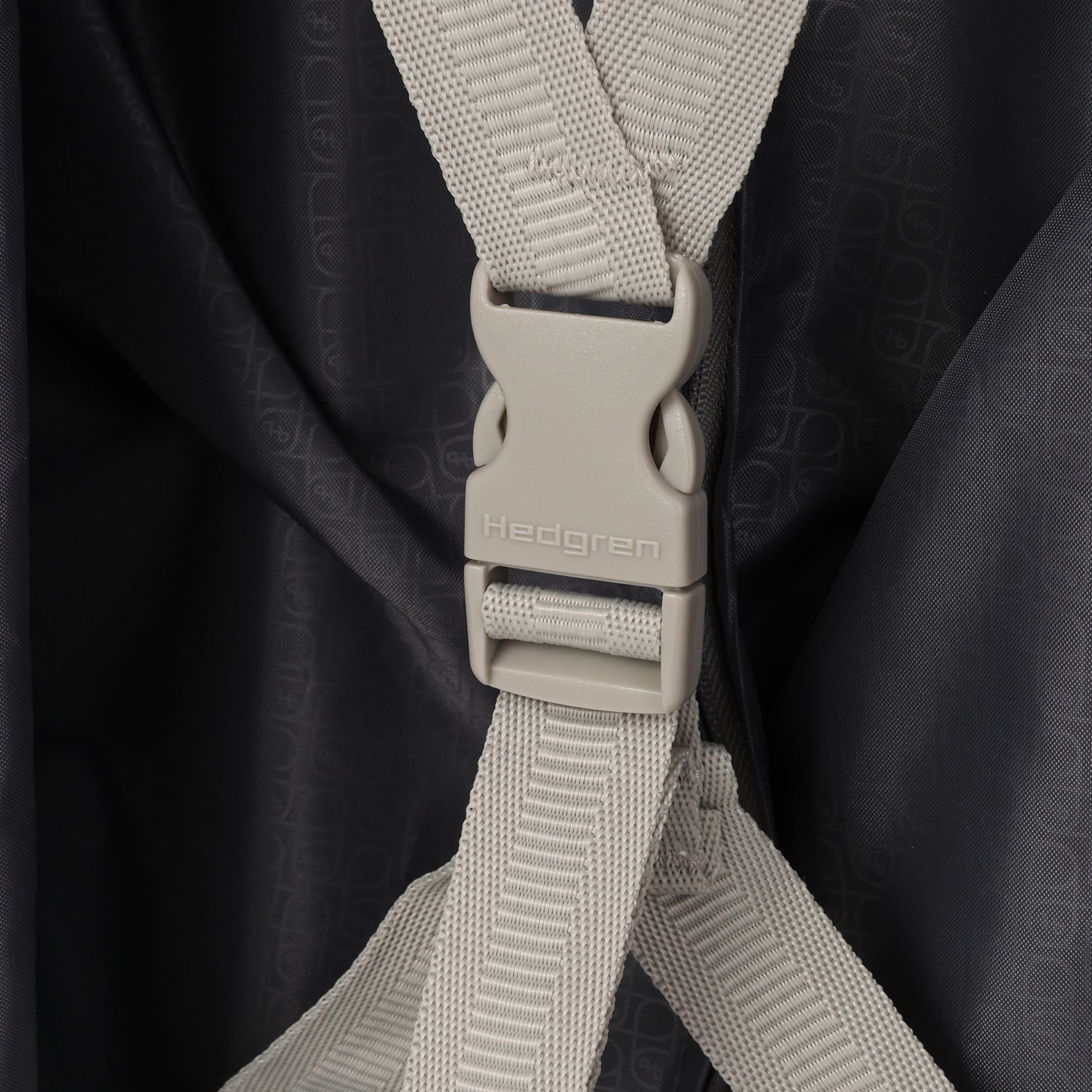 YUNO M EXP | Mittlerer, erweiterbarer Koffer (65 cm) mit TSA-Sicherheitsfreigabe