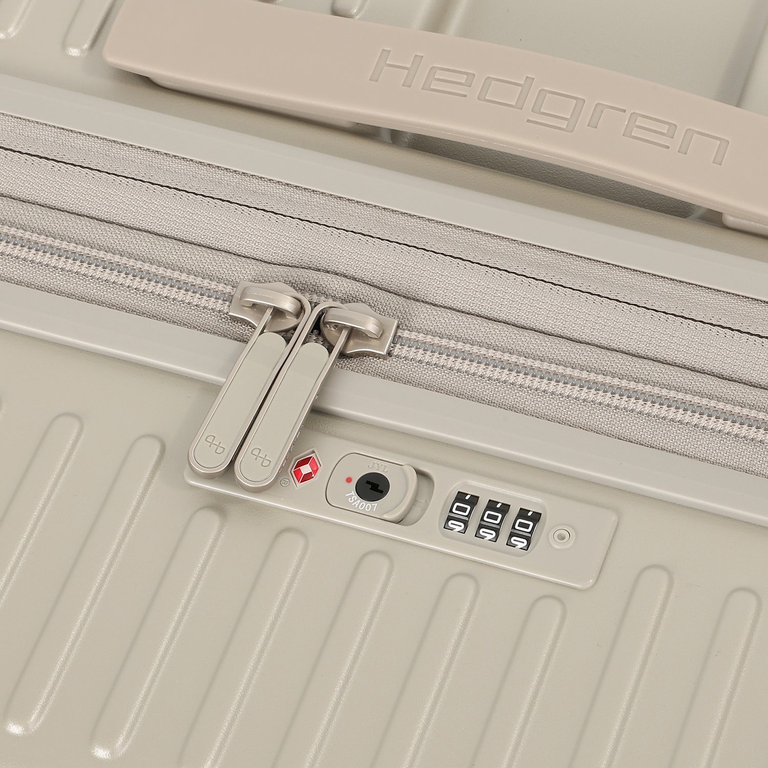 YUNO M EXP | Mittlerer, erweiterbarer Koffer (65 cm) mit TSA-Sicherheitsfreigabe