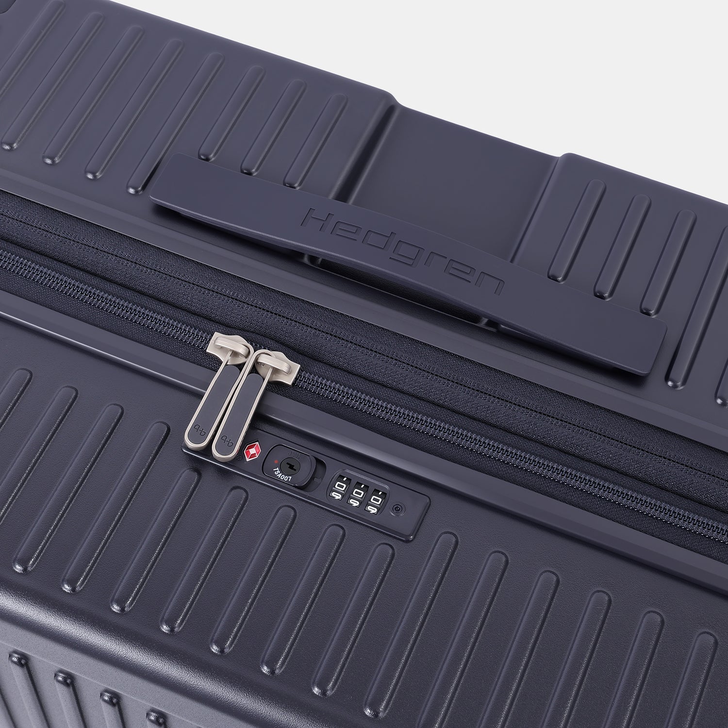 YUNO M EXP | Mittlerer, erweiterbarer Koffer (65 cm) mit TSA-Sicherheitsfreigabe