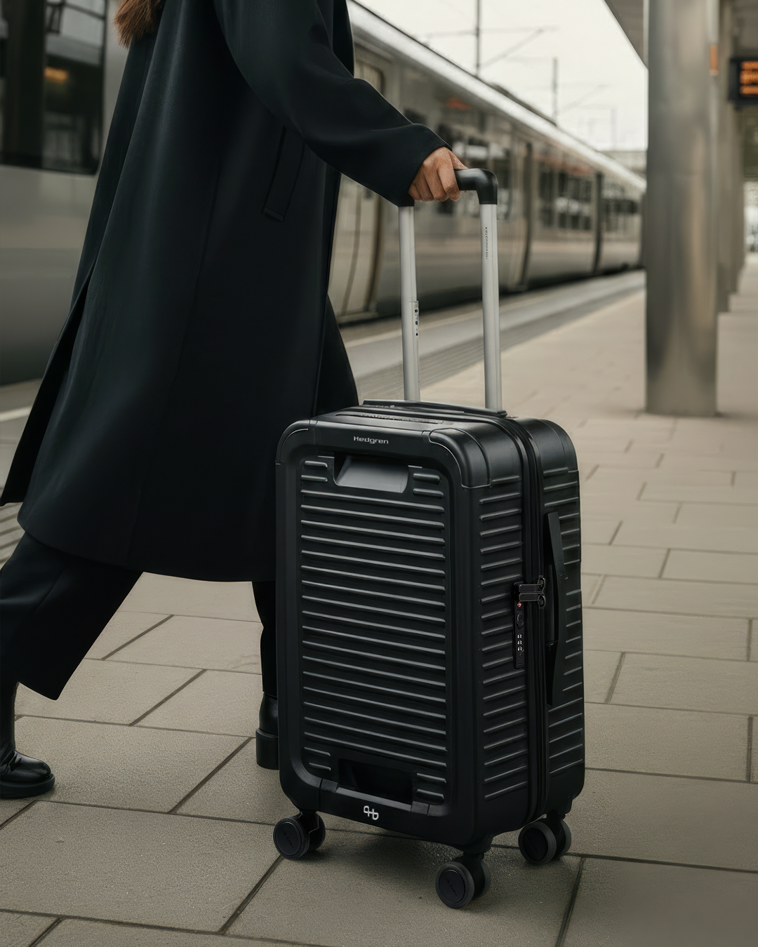 YUNO M EXP | Medium Check-In Spinner 65 cm Expandable + TSA