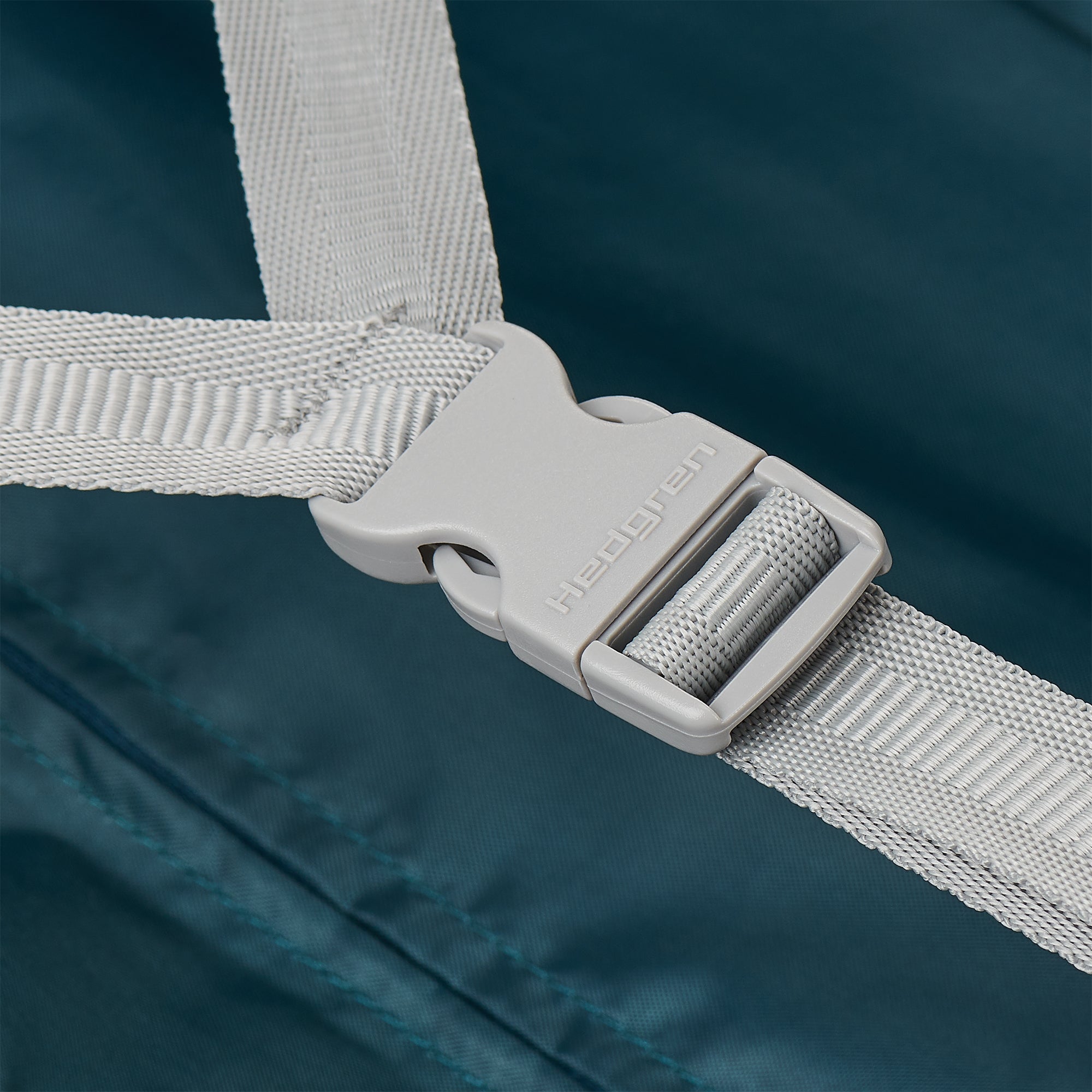 Stripe S Companion Travel Suitcase|Lineo Collection|Hedgren