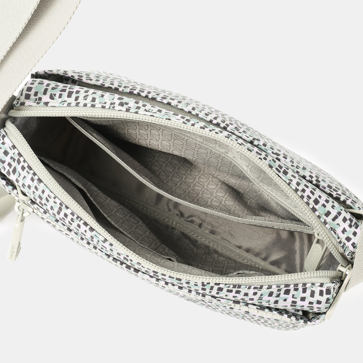 EYE | Crossbody + RFID | 100% Recycled RPET