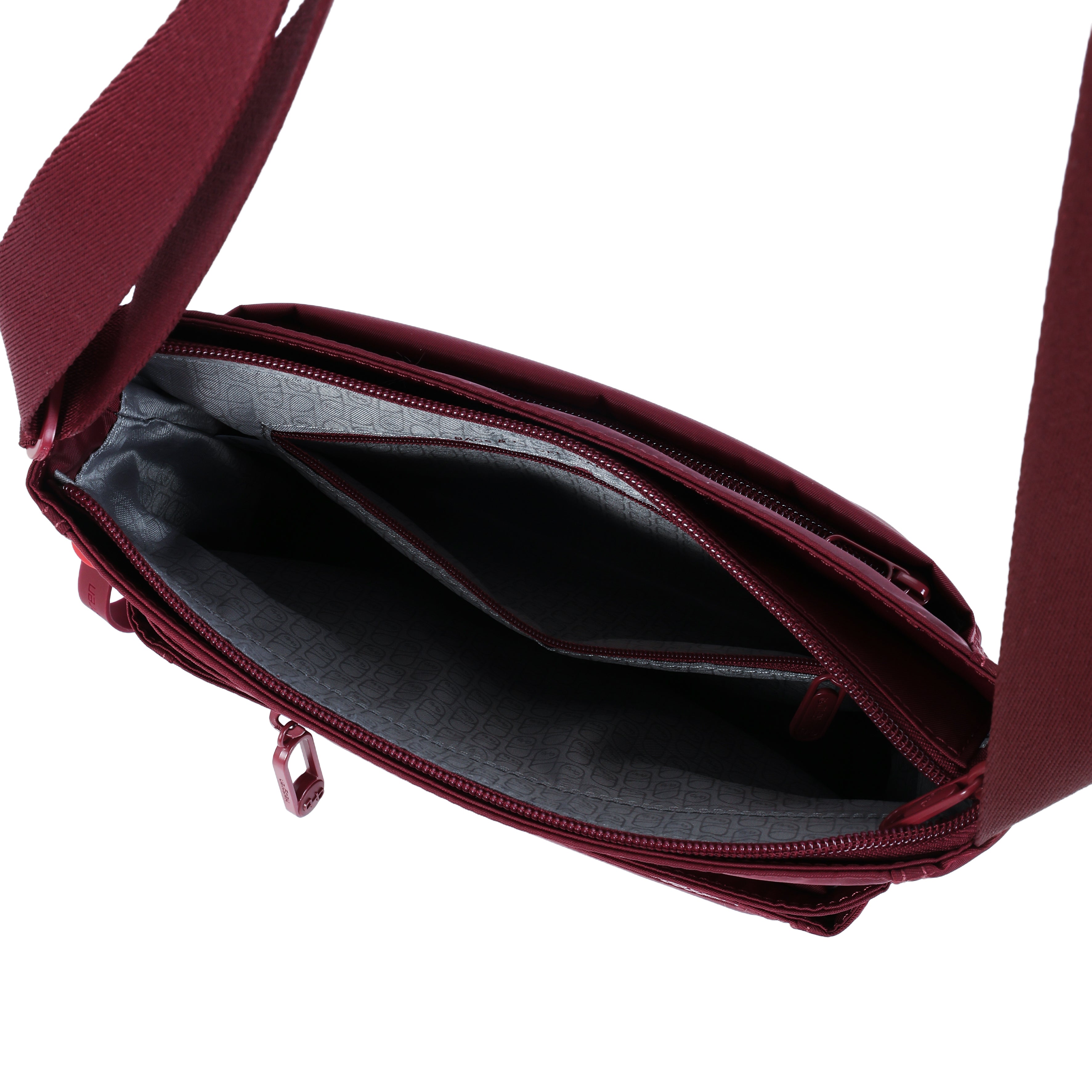 ORVA | Crossbody + RFID | 100% Recycled RPET