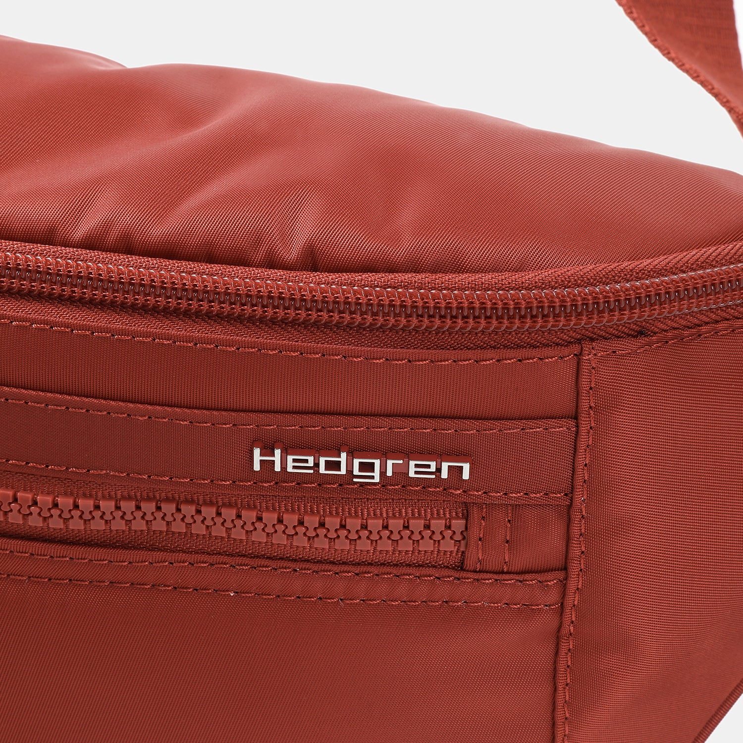 BRANCO | Sling Crossbody + RFID | 100% Recycled RPET