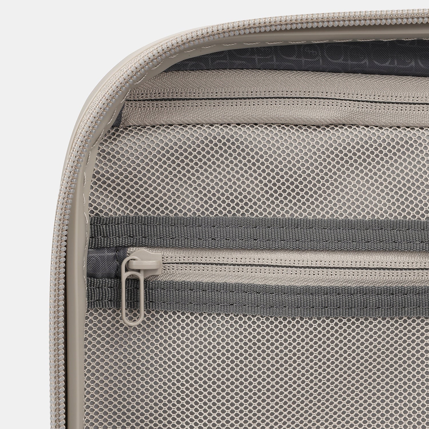 YUNO S FP | Spinner 55 cm (cabineformaat) + Voorvak + TSA