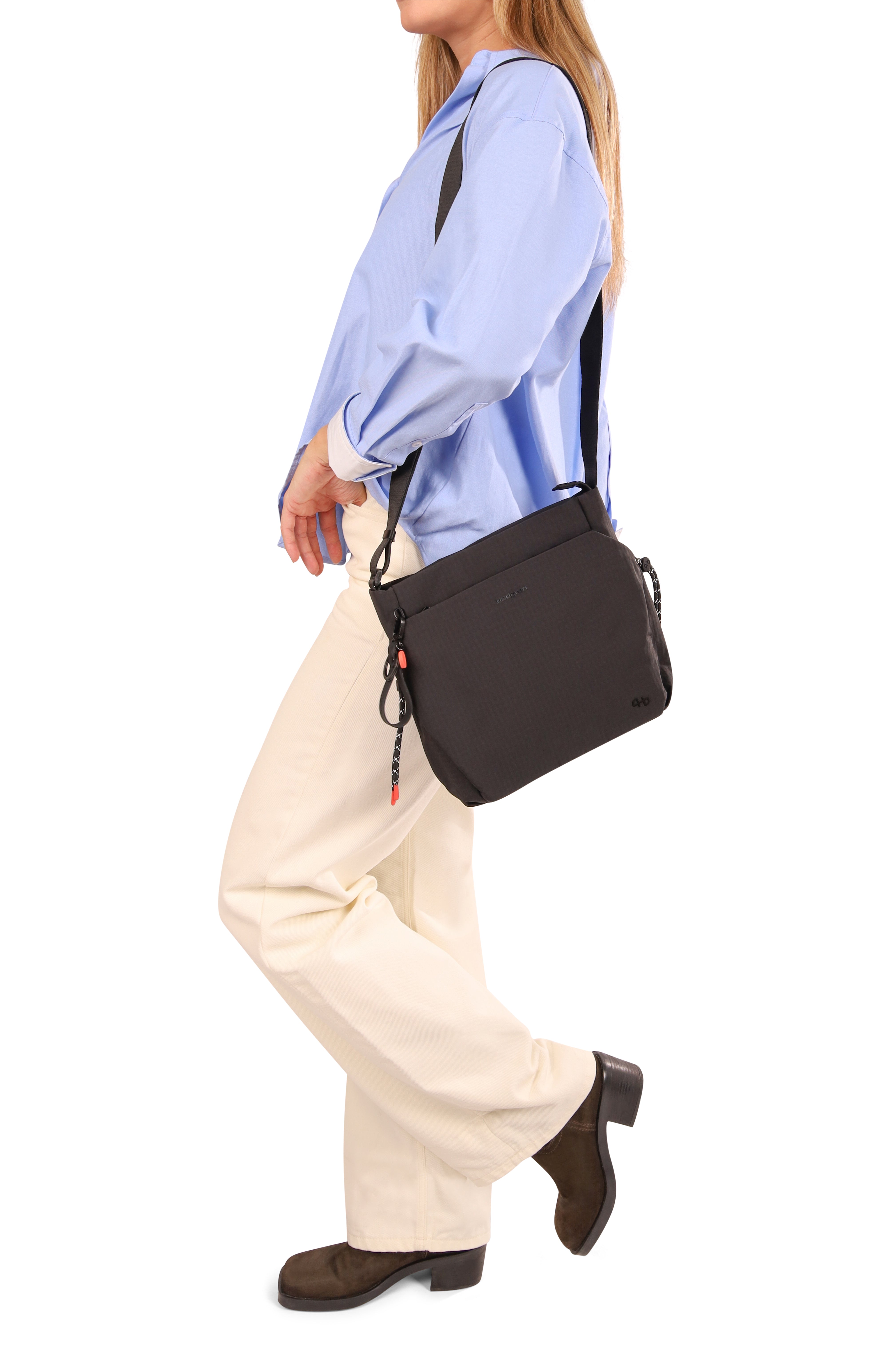 MAKOTO | Square Crossover| Black|String Collection|Hedgren