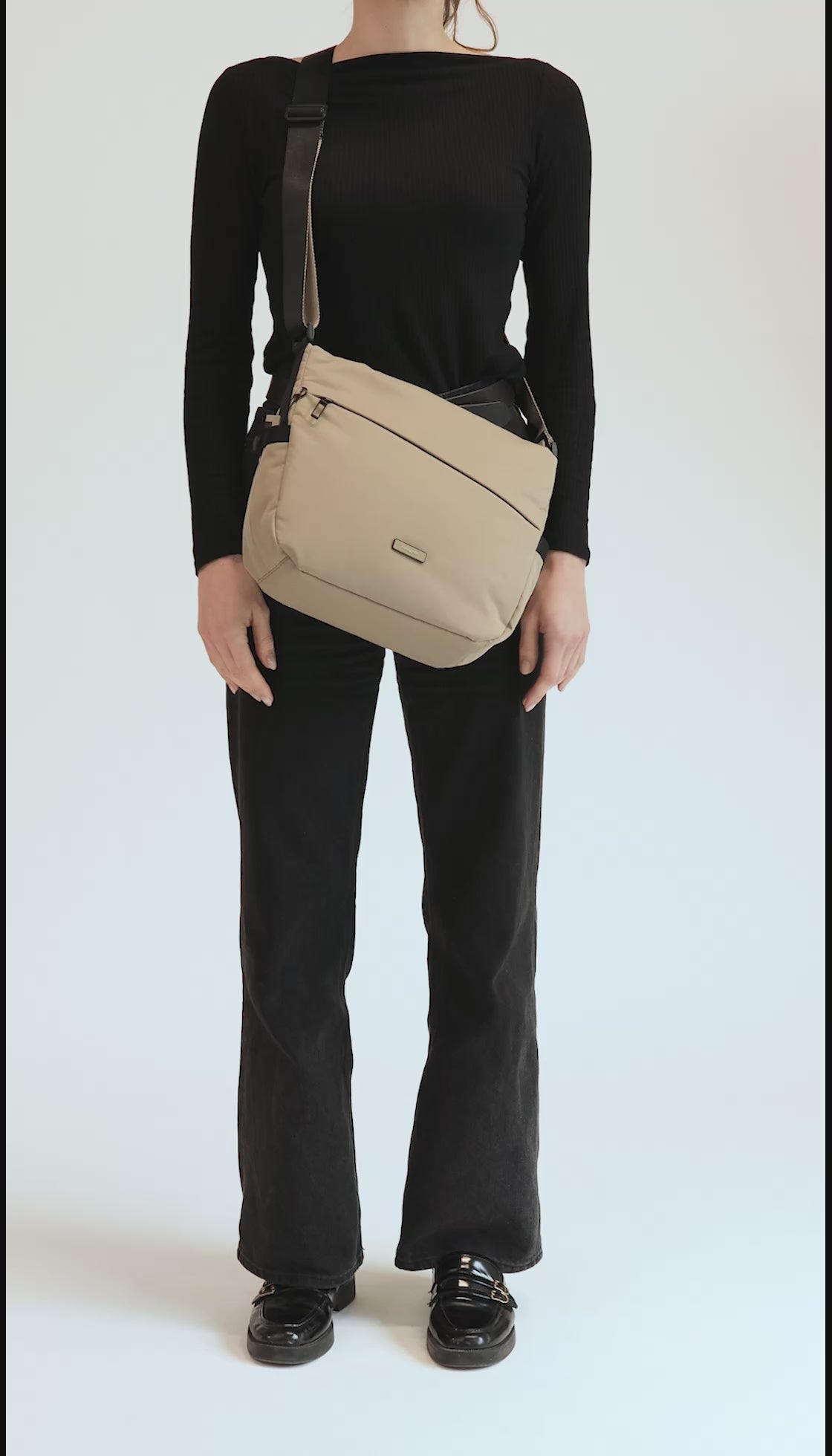 Milky Way Large Crossover Bag| Morel| Nova Collection|Hedgren