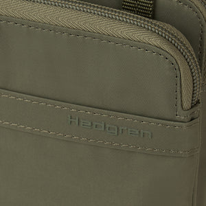 Hedgren RUPEE Passport Holder RFID