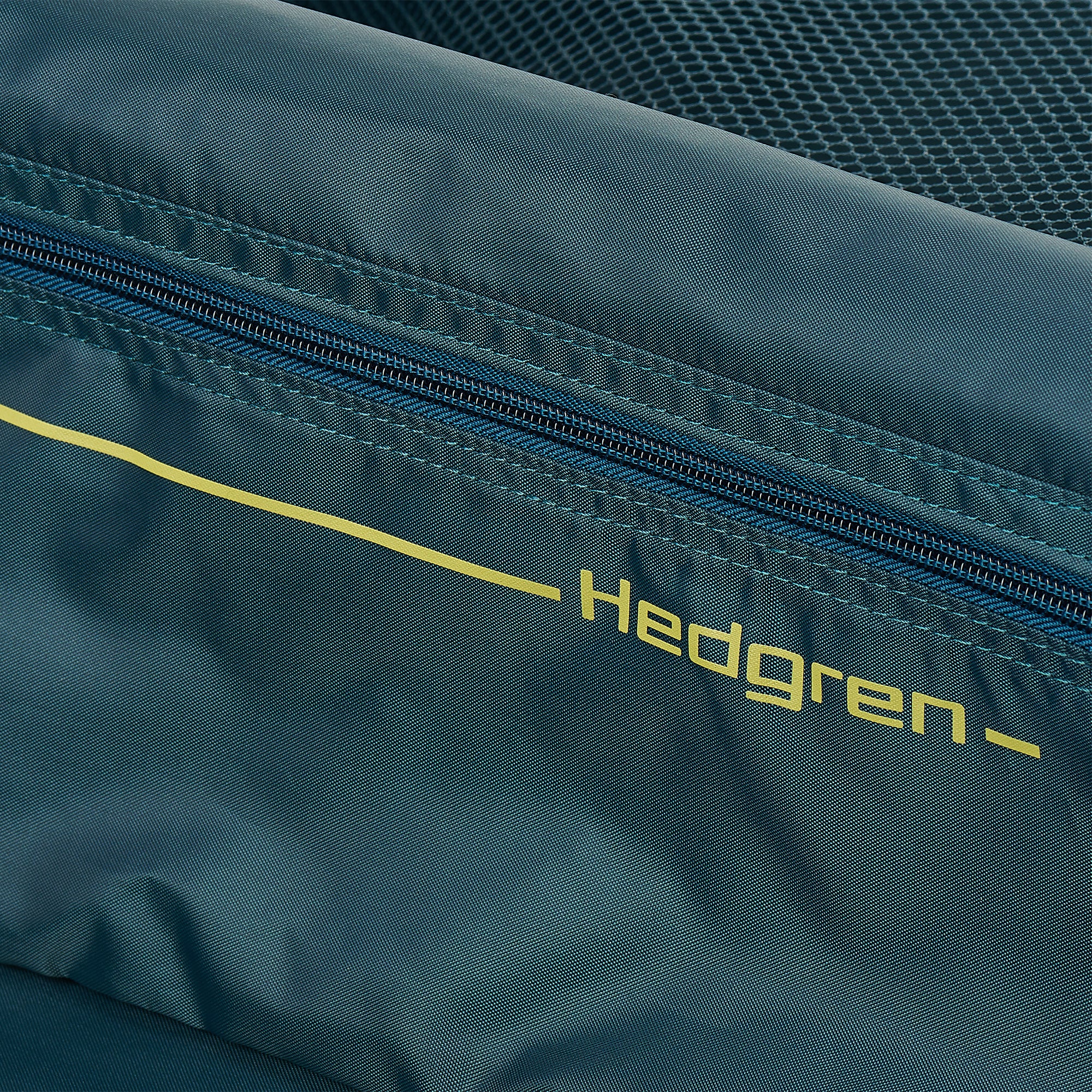 Stripe M Companion Travel Suitcase|Lineo Collection|Hedgren